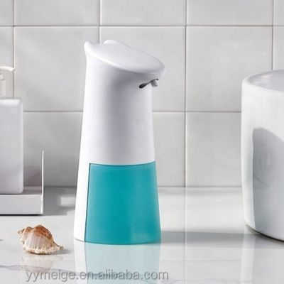 Best seller Portagem Livre Gatinho Branco Carinhosos Plástico Estilo Cartoon Banheiro Mesa de Mesa Crianças Bolhas Rohs FCC CE Dispensador Automático de Sabão